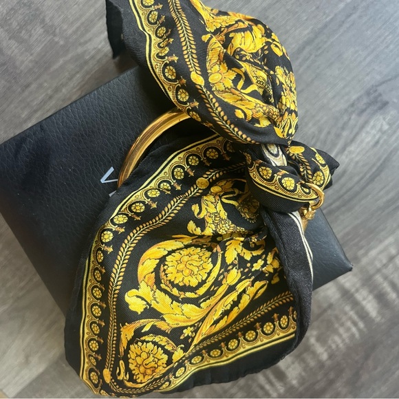 Versace Gold-Tone Printed Silk Scarf Bracelet - Picture 4 of 6